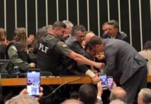 Congresso inimigo do povo liderado por Hugo Motta segue atuando a favor da extrema-direita